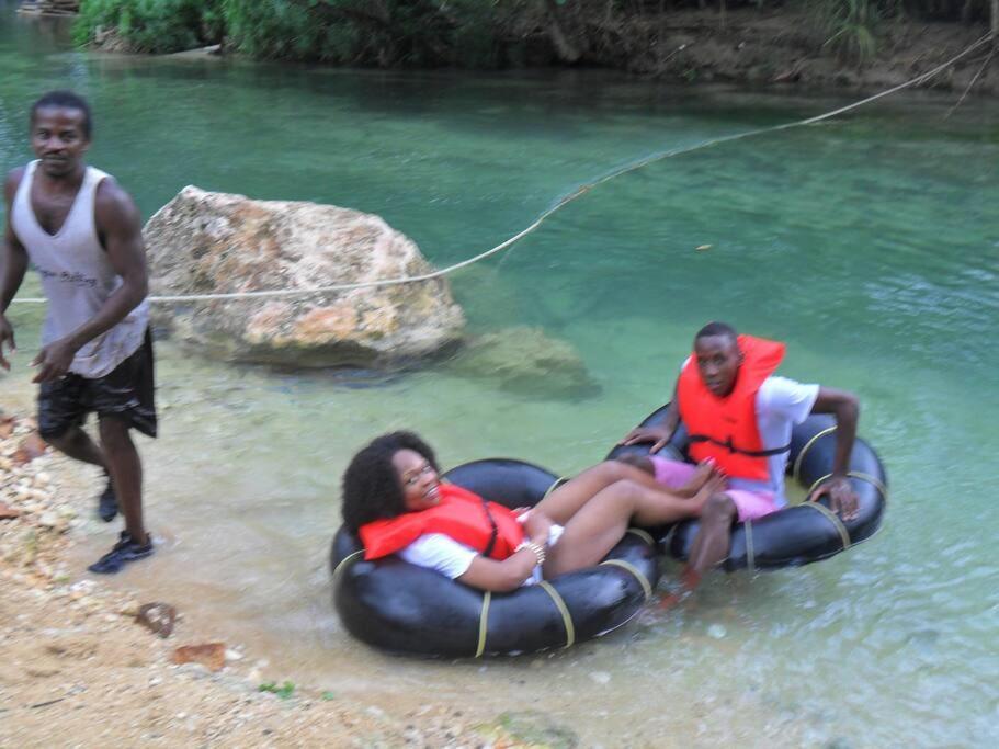 Idilio Escape Apartment Ocho Rios Ngoại thất bức ảnh