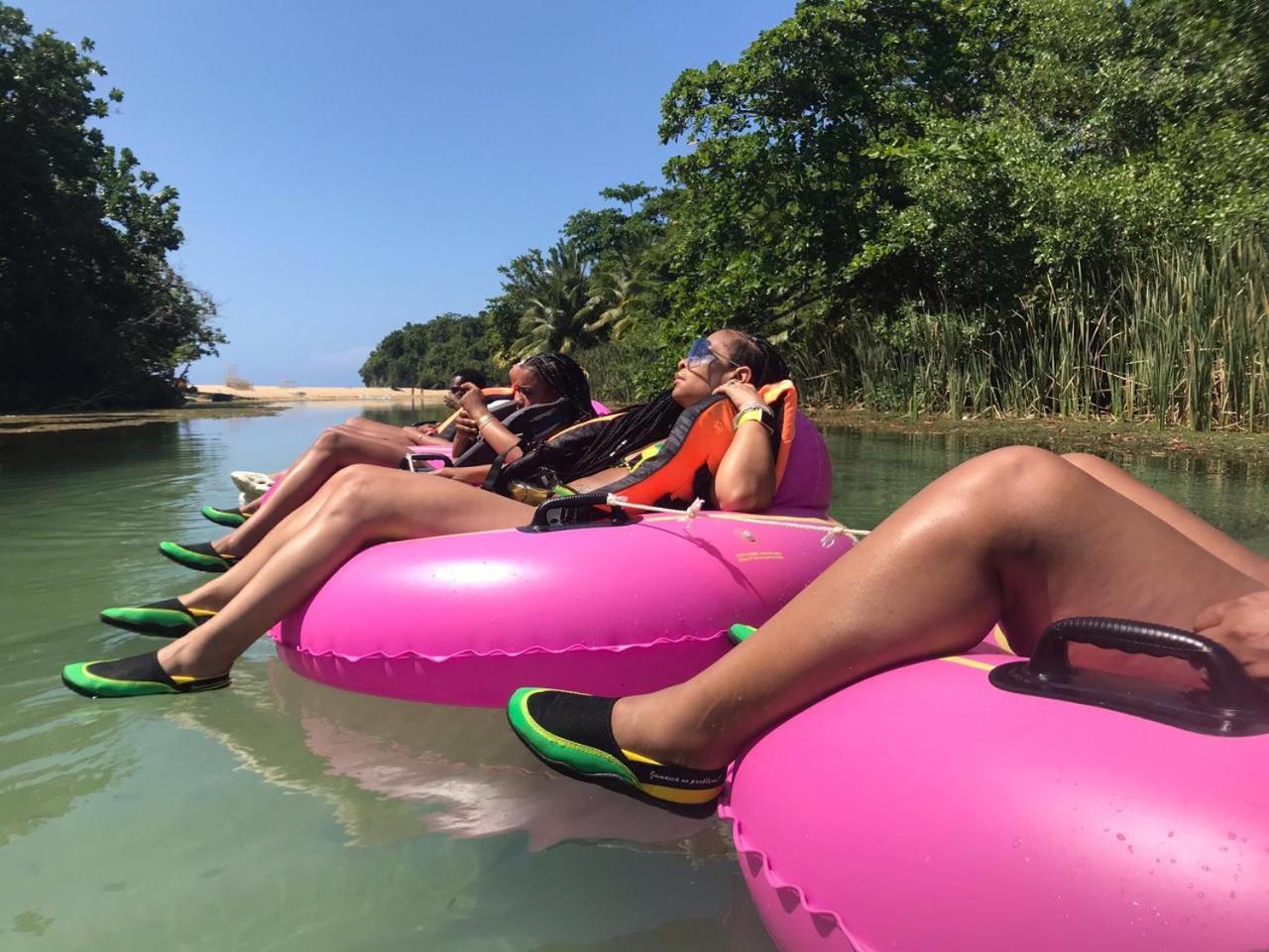 Idilio Escape Apartment Ocho Rios Ngoại thất bức ảnh